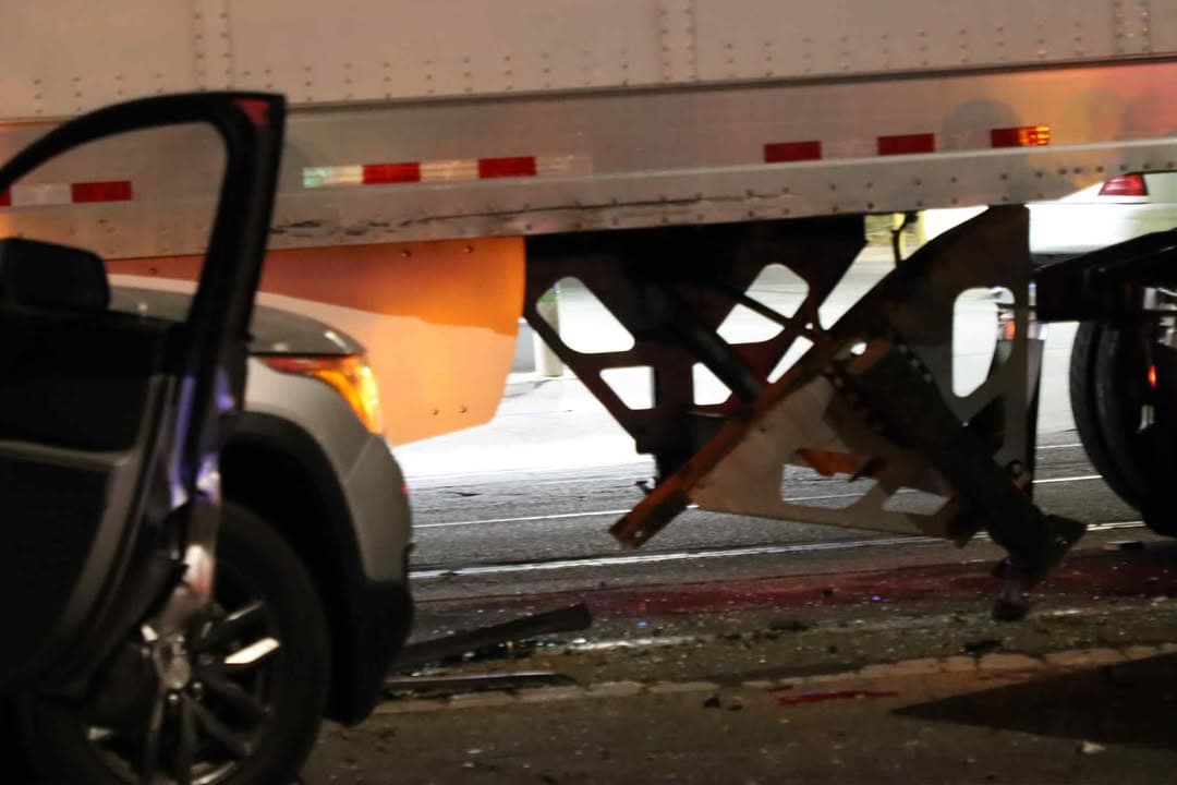 902T/902R.....20th Street West and Avenue K....five vehicle collsion....sheriff and FD enroute code...