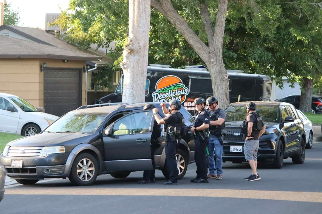 ASSISTANCE REQUEST....44063 Beech....LAPD requesting assistance for armed 211 suspects at location, LAPD...