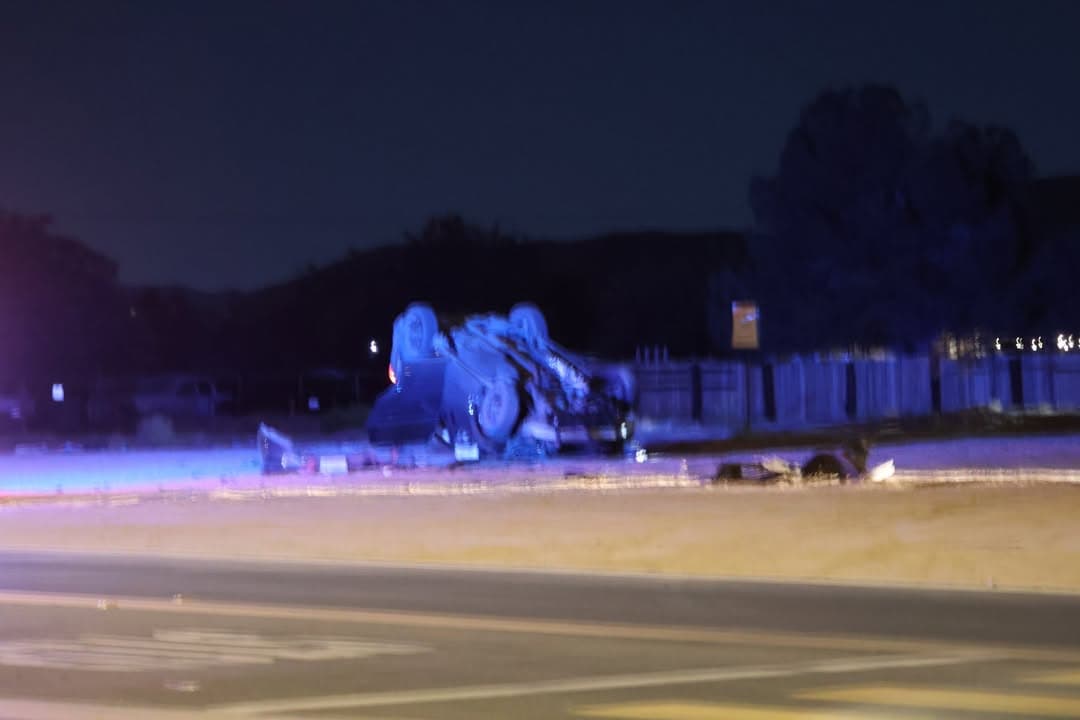 902T/902R....Avenue R-8 and 35th Street East....solo vehicle rollover....sheriff and FD enroute code...