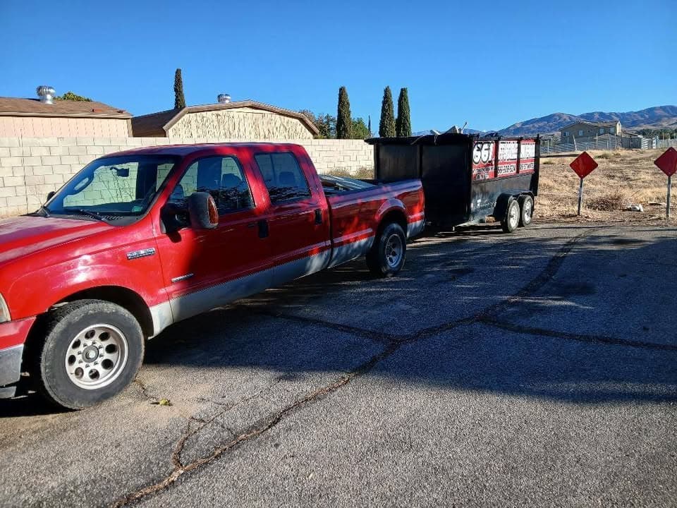 STOLEN Red Ford 2006 f250 with a white tailgate that says f350....