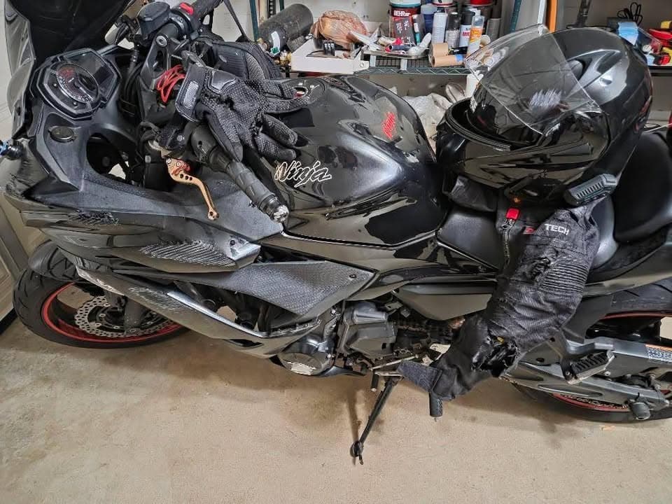 Posting for a follower: HIT & RUN — PLEASE HELP IDENTIFY On...
