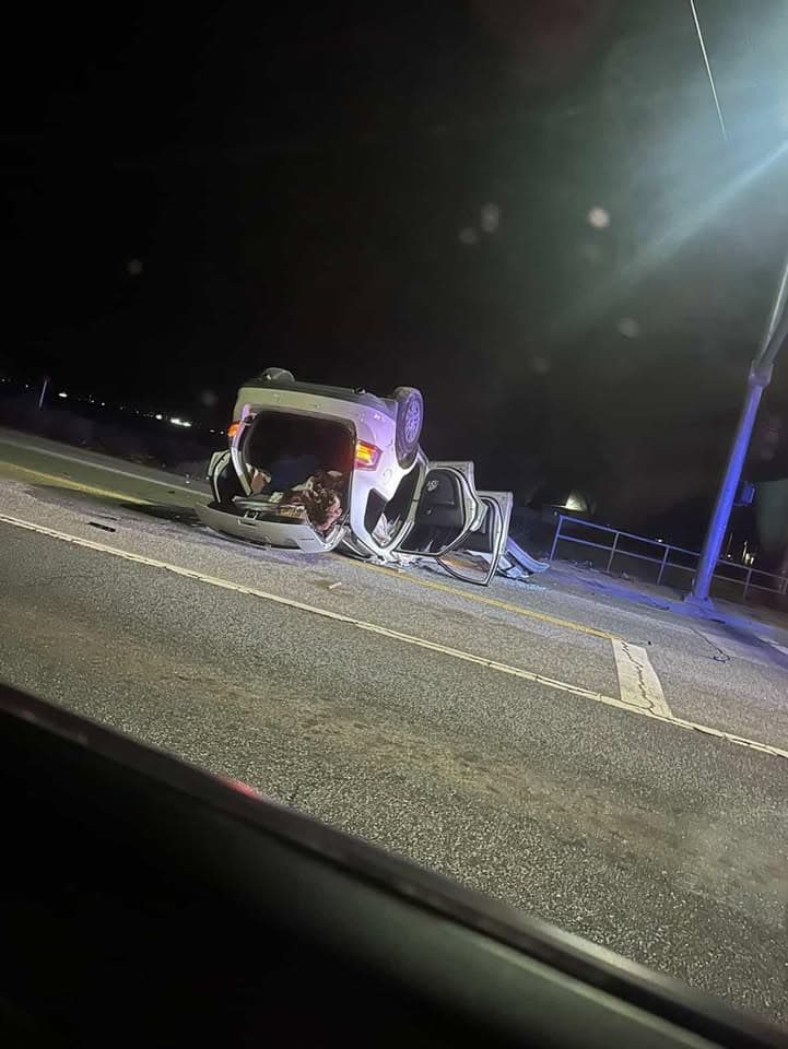 902T/902R....10th Street East and Avenue P....white SUV overturned....sheriff and FD enroute code...