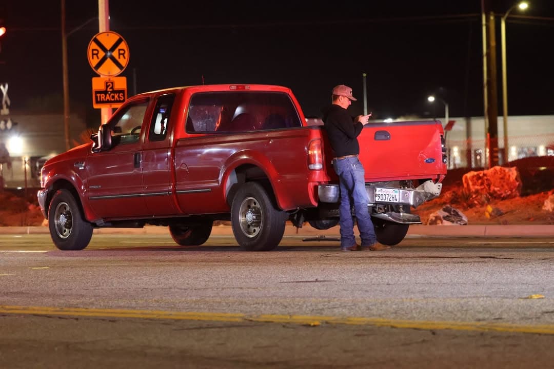 902T/902R....Sierra Highway and Avenue K....silver car vs red truck....sheriff and FD enroute...