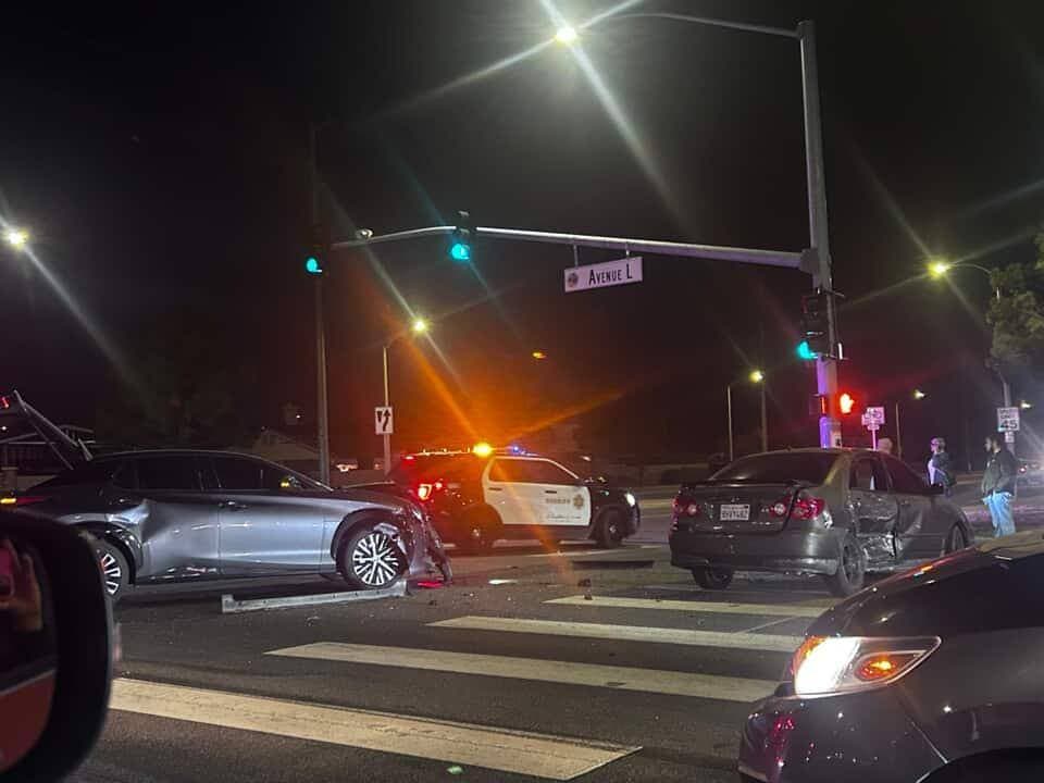 902T/902R....Avenue L and 20th Street West.....two vehicle collsion....sheriff and FD enroute code...