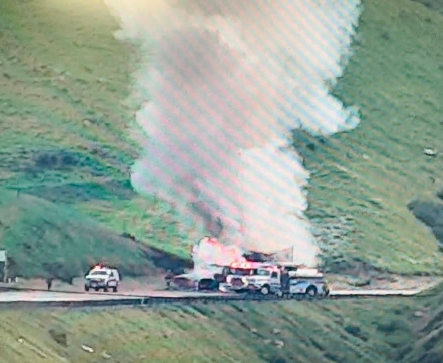 The two far right lanes of northbound I-5, south of Grapevine Road...