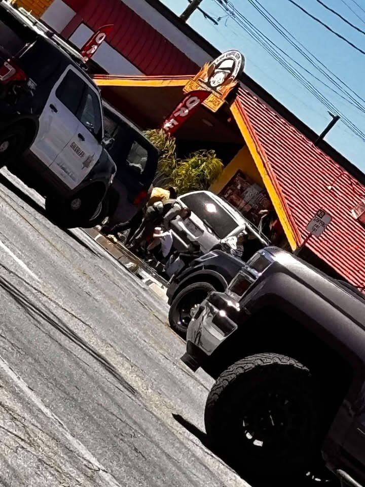 902T/902R....Avenue I and 10th Street West....two vehicle collsion, deputy on scene of...