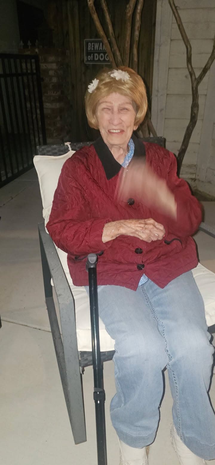UPDATE: HUSBAND CAME FOR HER. HOME SAFE. UPDATE: Deputies on their way....
