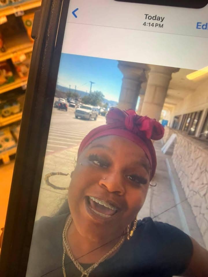 Posting for loss prevention at Vons Avenue L and 40th This woman,...