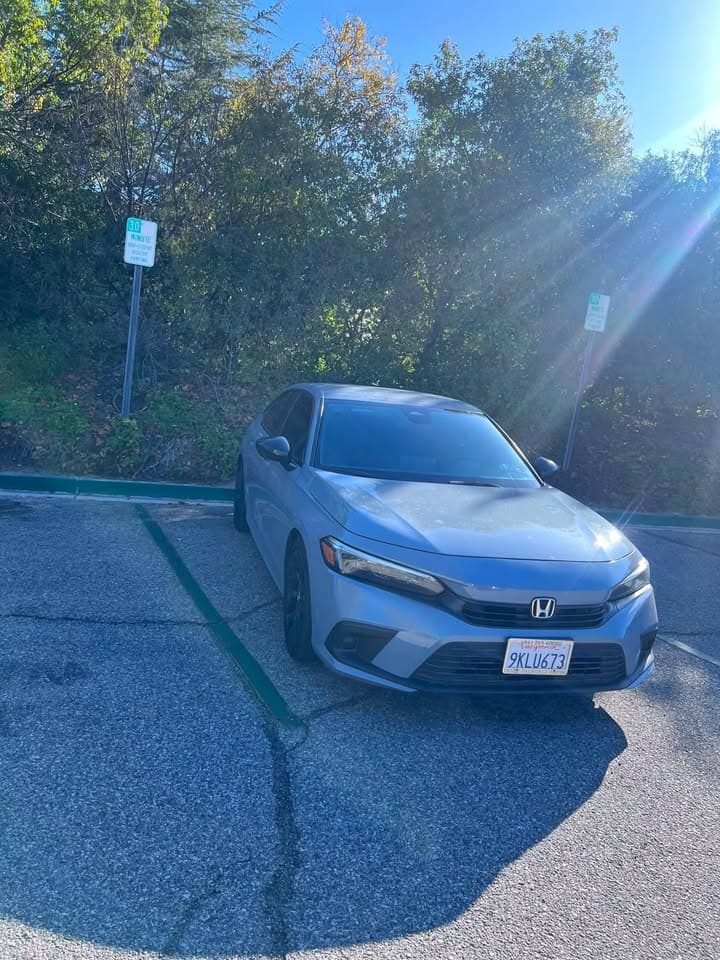 STOLEN Vehicle just taken from Avenue S and Rockie Lane. Plate #9KLU673...