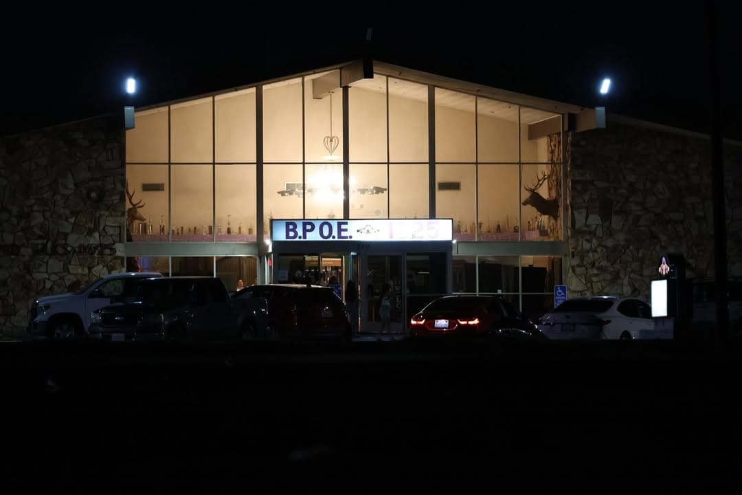 415 Fight....240 East Avenue K at Elks Lodge....caller states multiple people fighting,...