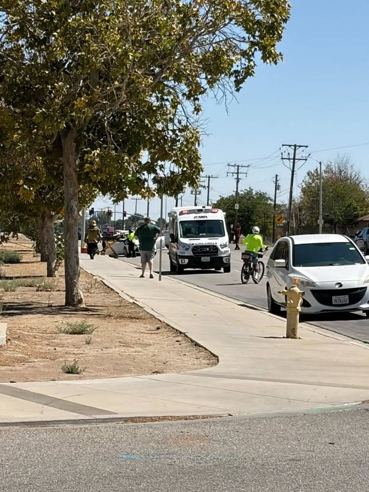 Two vehicle collision on Avenue I and 7th Street East (Cabree Ct)...