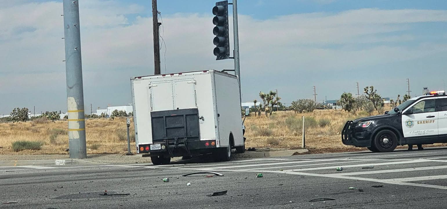 902T/902R · 8th Street East and Avenue P · box truck vs vehicle · sheriff and FD enroute code 3