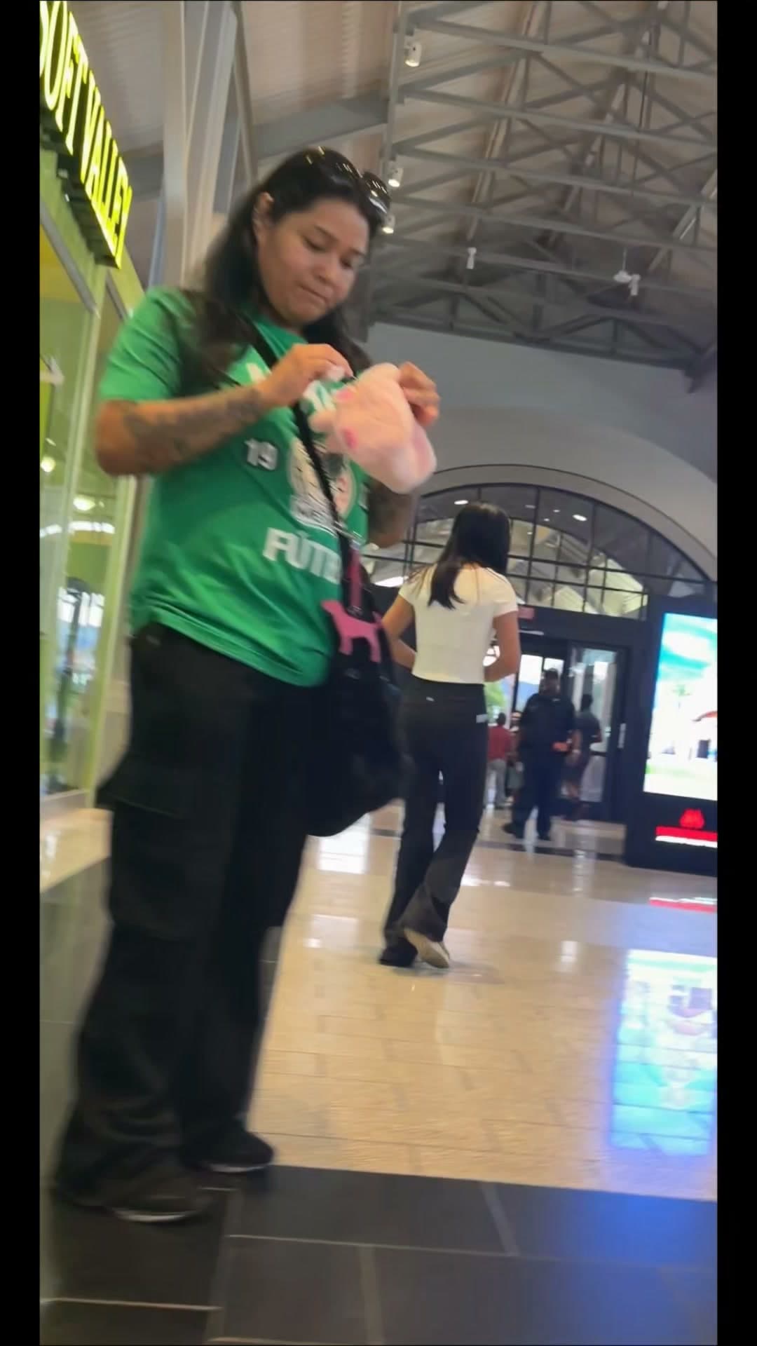 Theft last week from Sunglass Hut at AV Mall At approximately 7:45...